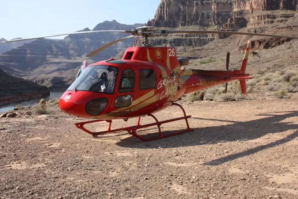 Grand Canyon West Rim Bus Tours with Helicopter Landing