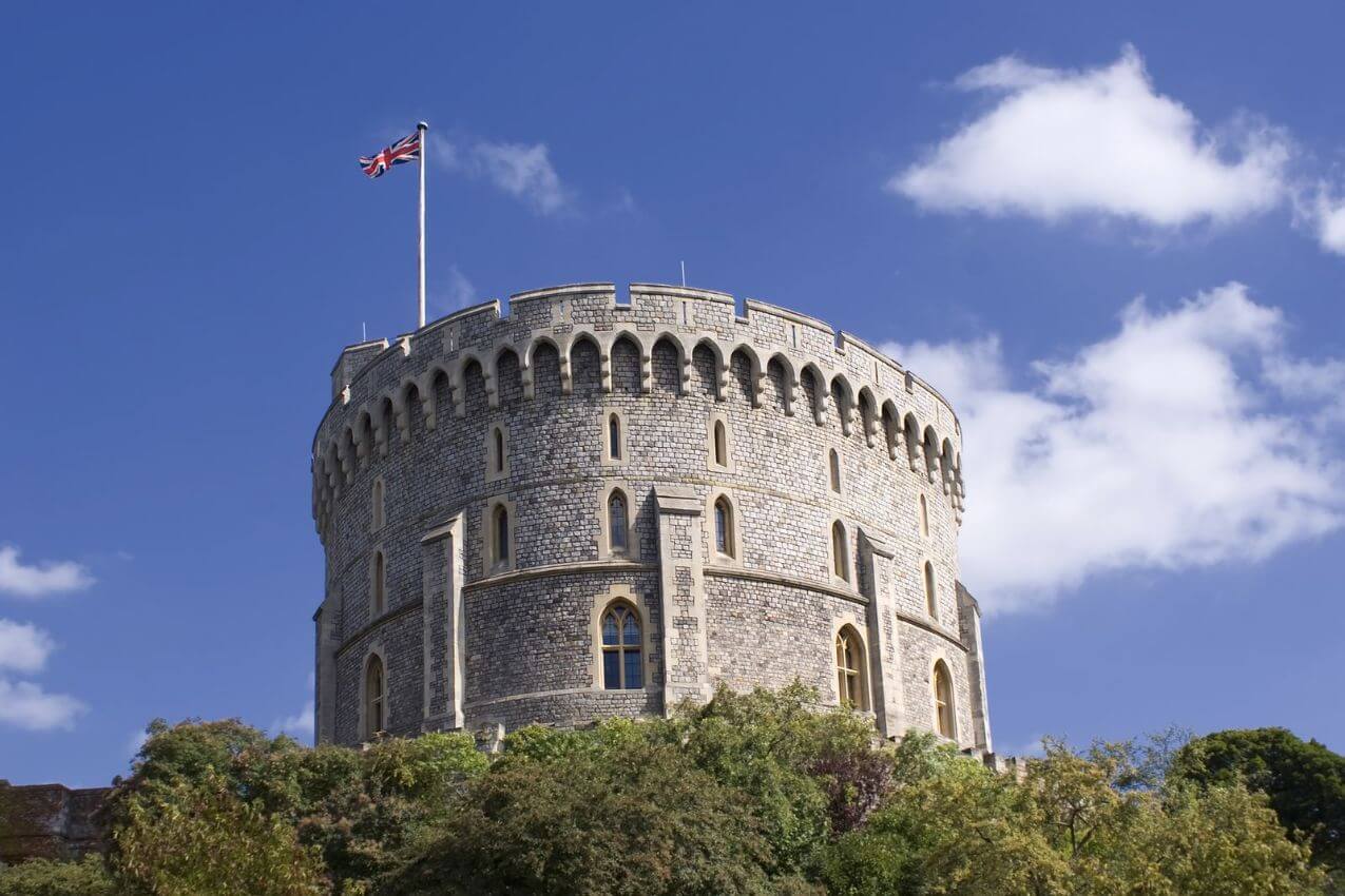 Day Trip to Windsor Castle, Roman Bath and Stonehenge