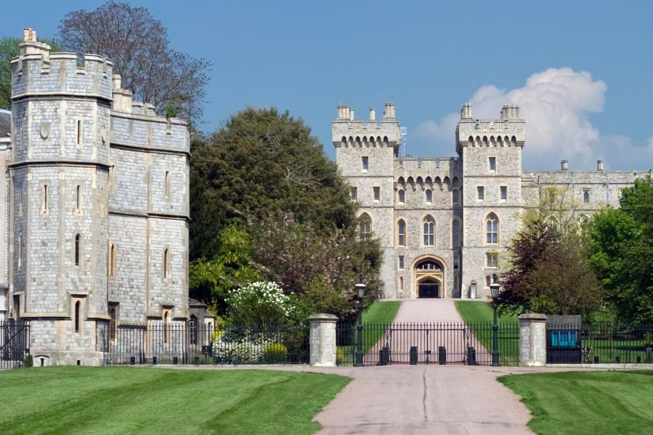 Windsor Castle, Roman Bath and Stonehenge