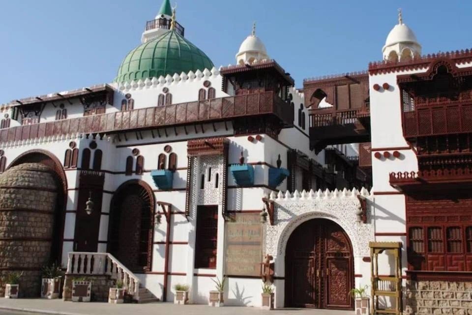 Jeddah Historical City Tour with Lunch