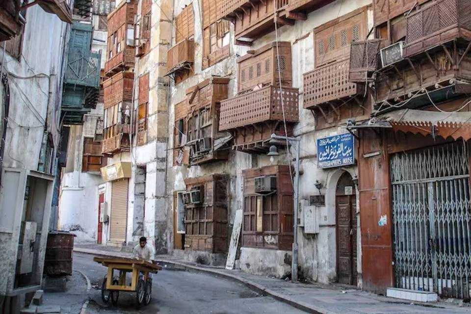 Jeddah Historical City Tour with Lunch