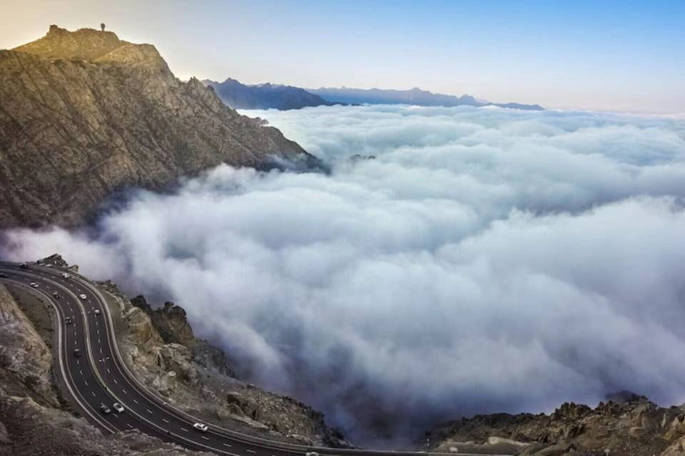 Explore Taif: A Full-Day Journey with Lunch from Jeddah