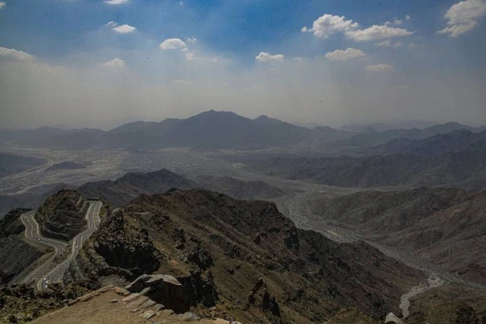 Explore Taif: A Full-Day Journey with Lunch from Jeddah