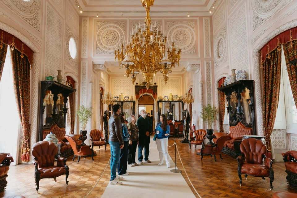 Sintra, Pena Palace and Cascais Guided Tour from Lisbon