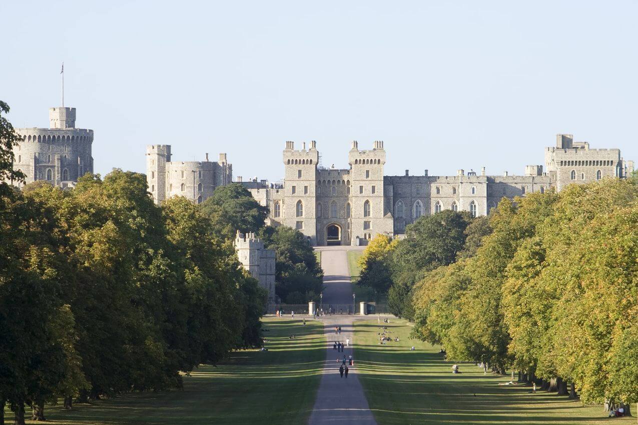 Windsor Castle and Buckingham Palace