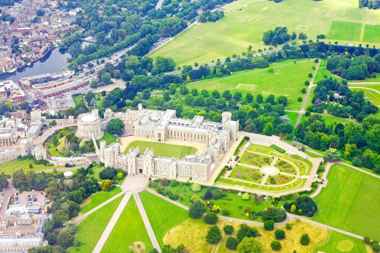Windsor Castler with London Eye