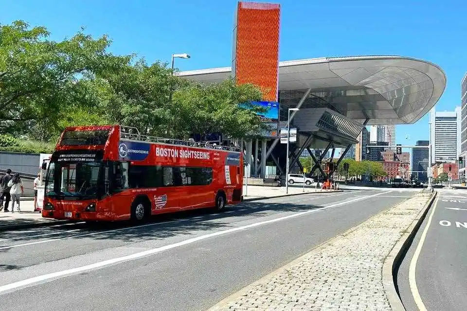 Boston Sightseeing: Hop-On, Hop-Off Bus Tour