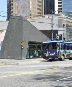 The Great Canadian Trolley: Vancouver City Trolley Tour