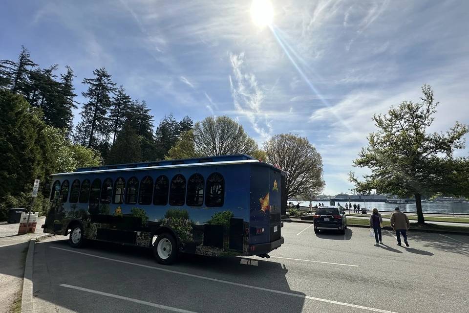 The Great Canadian Trolley Co: Vancouver City Trolley Tour