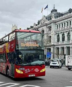 City Sightseeing: Madrid Panoramic Bus with Entrance to IKONO (Supreme)