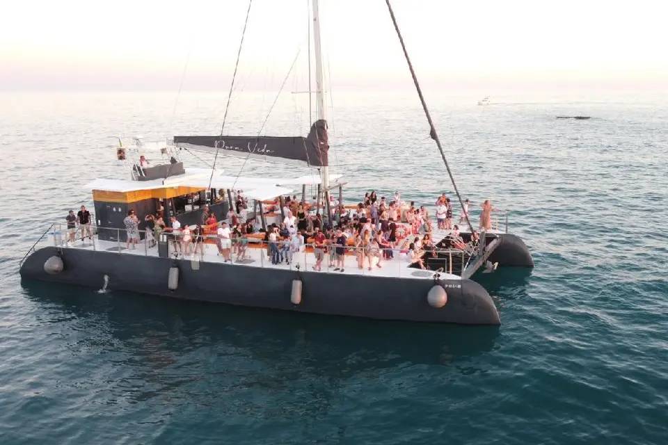City Sightseeing:  sunset party cruise in the Bay of Cádiz