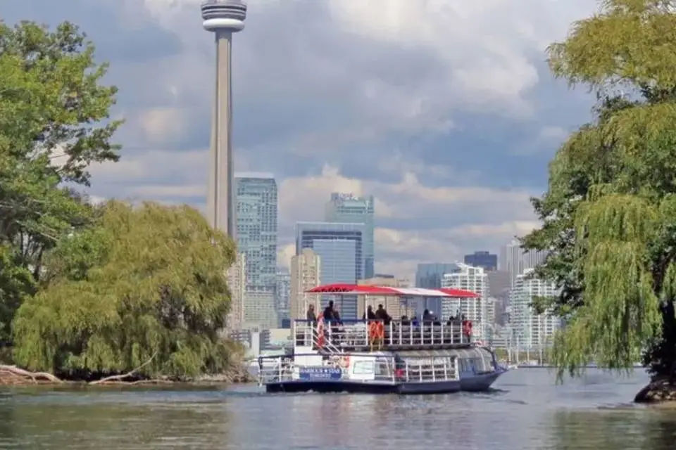 City Sightseeing: Toronto Harbour and Islands Cruise Only
