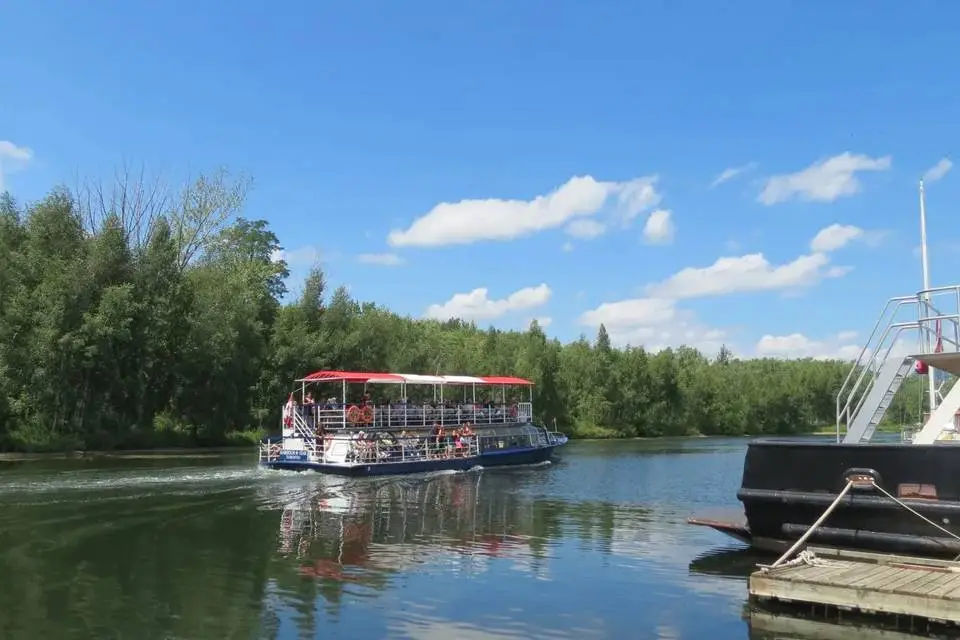 Toronto Harbour and Islands Cruise