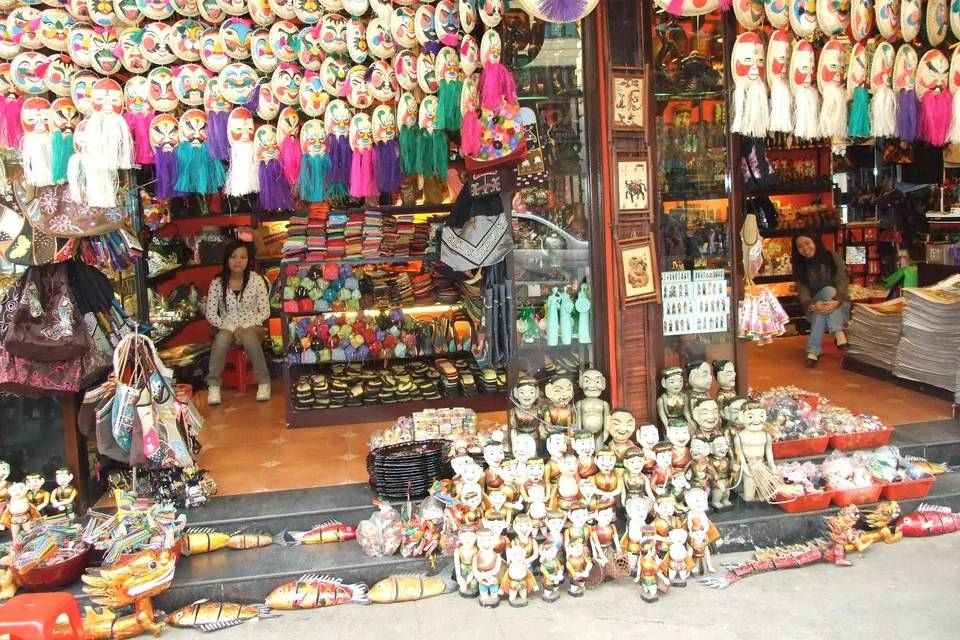 Full Day Exploring Hanoi Group Tour