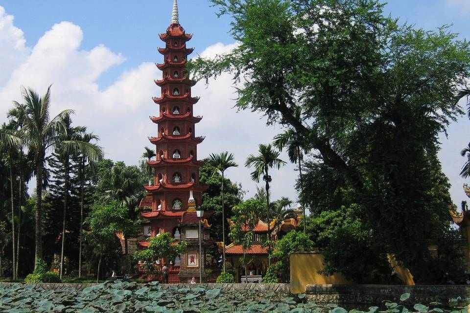 Full Day Exploring Hanoi Group Tour