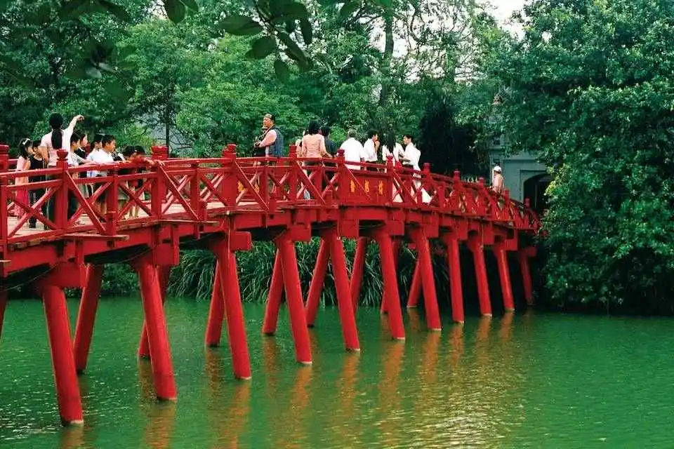 Hanoi Half Day Group Tour with Lunch