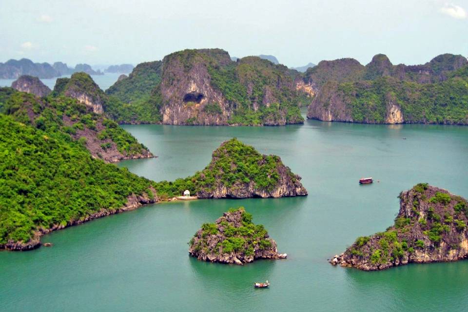 Halong Day Tour