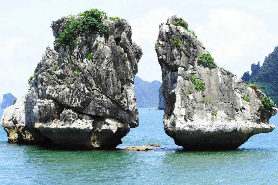 Halong Day Tour