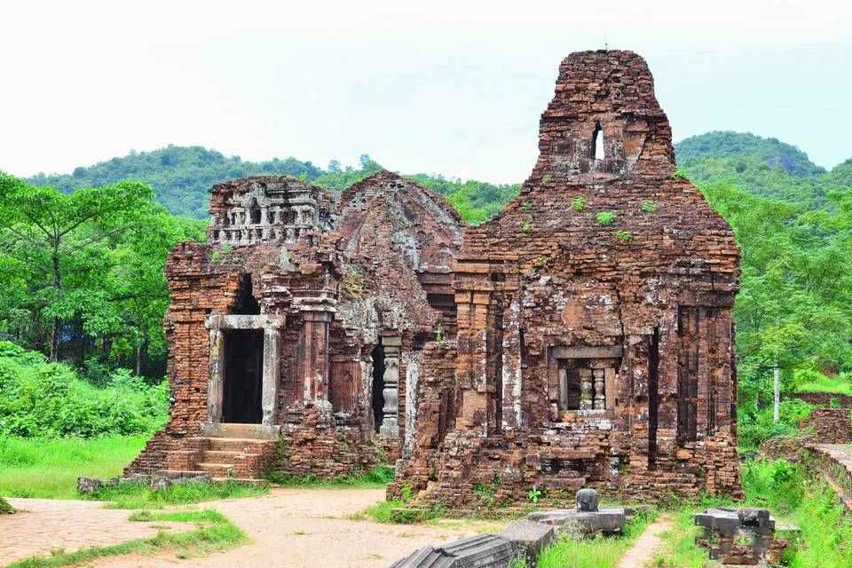 Cham Culture Traces - My Son Tour