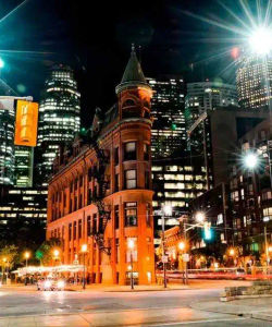City Sightseeing: Toronto Night Bus Tour