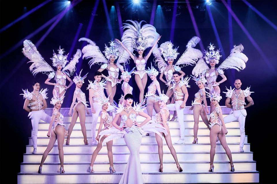 LOiseau Paradis Show with Dinner