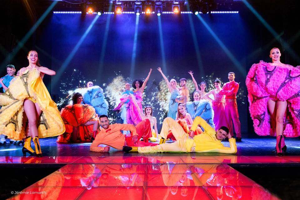 LOiseau Paradis Show with Dinner