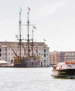 Rijksmuseum and Amsterdam Canal Cruise