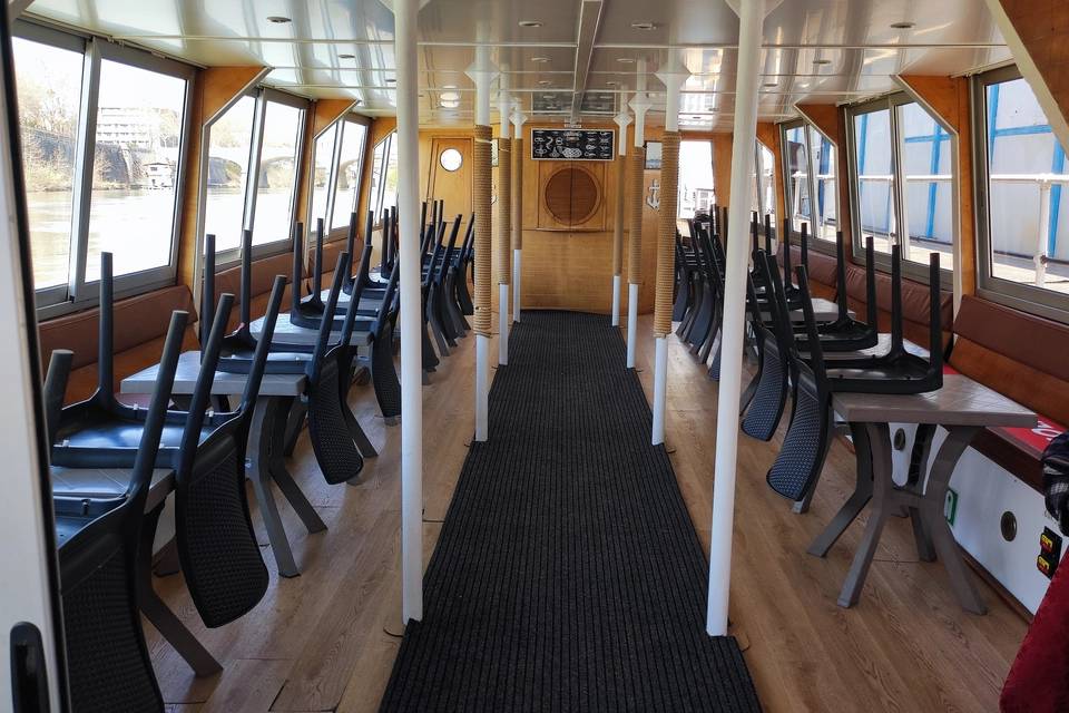 Rome Boat: Apertif Tiber Cruise Ticket