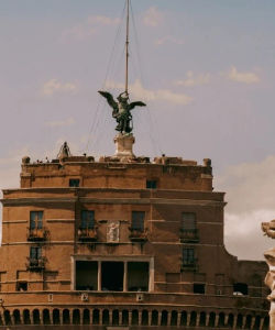 Rome Boat: Hop On, Hop Off Boat Tour with Sant'Angelo Castle Ticket