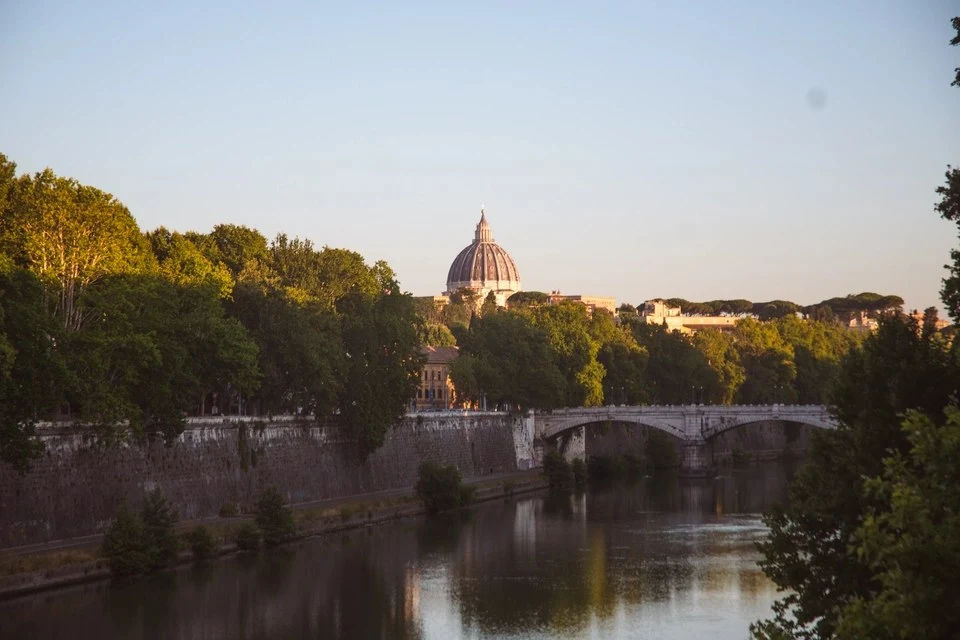 Rome Boat: Hop on Hop off Boat Tour with Sant’Angelo Castle Ticket