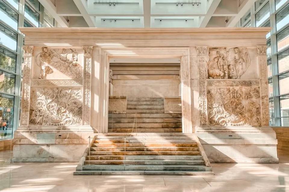 Rome Boat: Hop on Hop off Boat Tour with Ara Pacis Museum Ticket