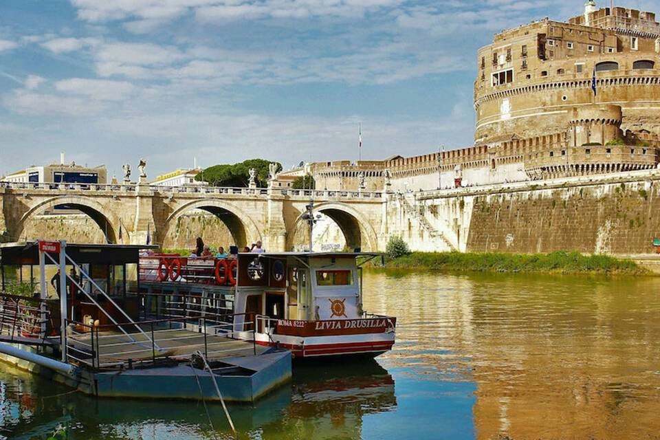 Rome Boat: Hop on Hop off Boat and IO Bus Ticket