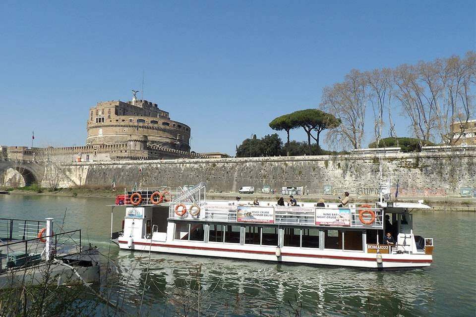 Rome Boat: Hop on Hop off Boat and IO Bus Ticket