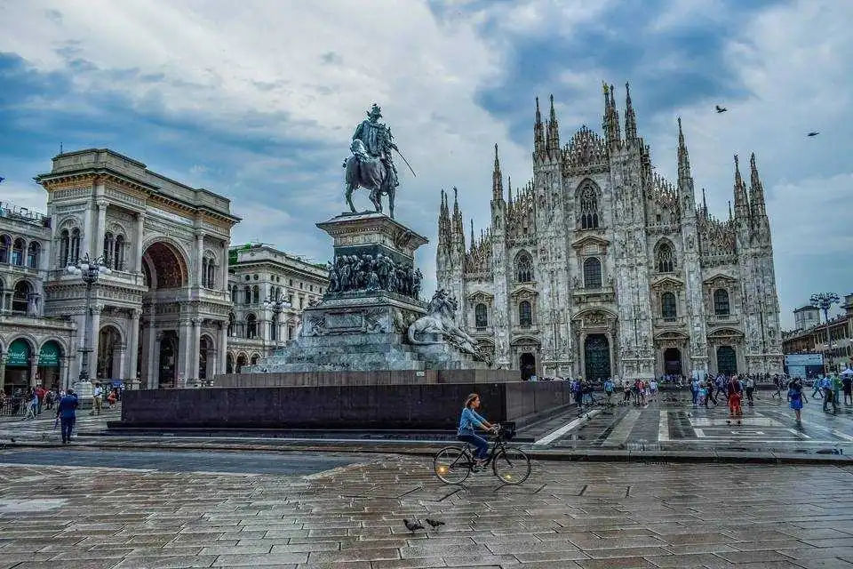 Milan Cathedral : Skip the Line Ticket with Terraces Tour