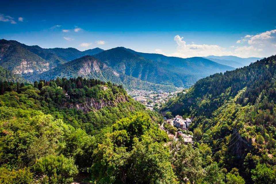 Gori and Uplistsikhe : The Tour of Chronicles of Georgia