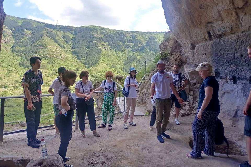 Mineral Springs Tour of Vardzia and Borjomi