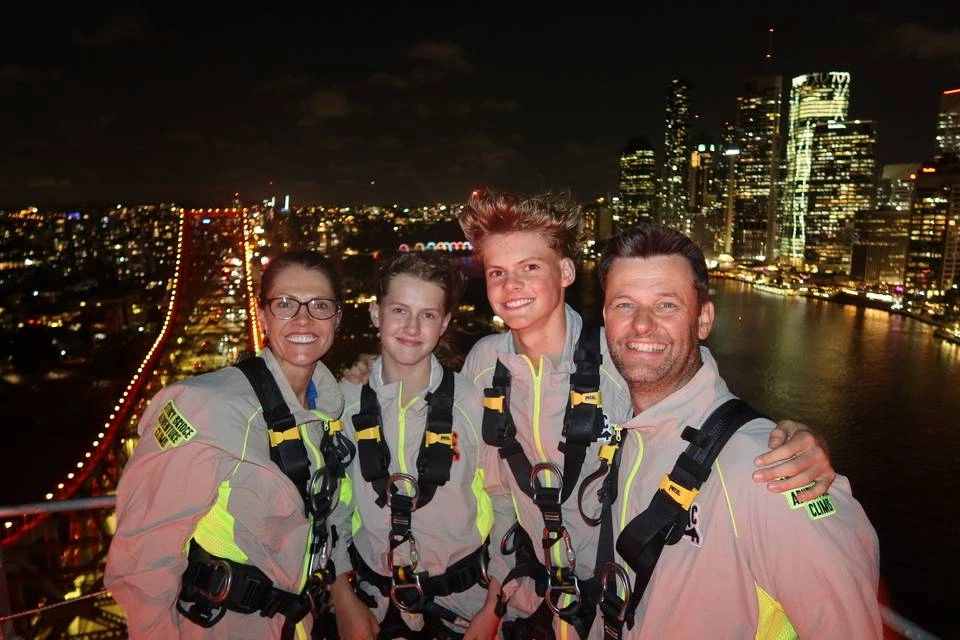 Story Bridge Night Climb Tour