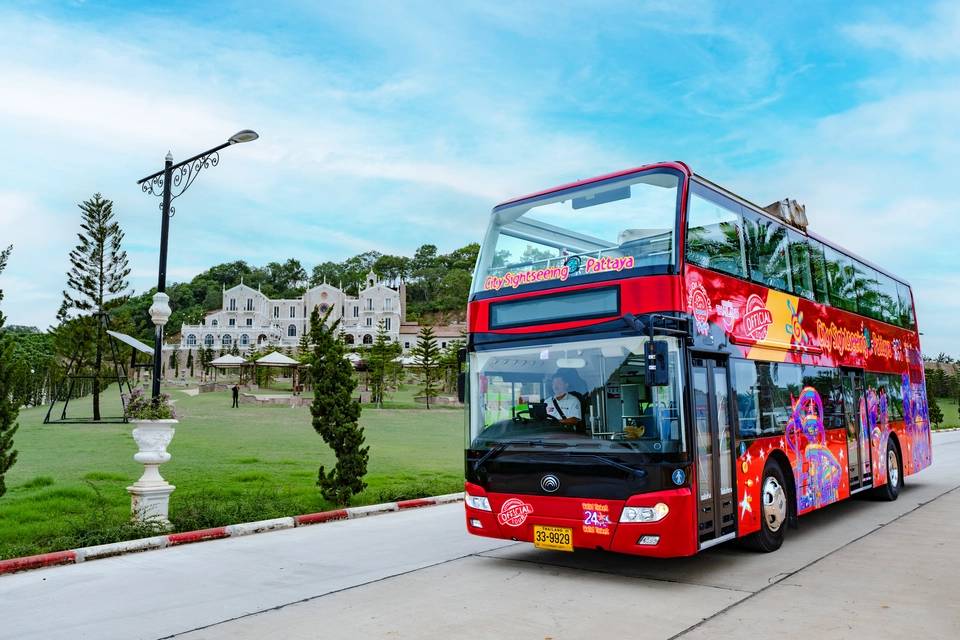 City Sightseeing: Pattaya Hop-On, Hop-Off with Columbia Pictures Aquaverse