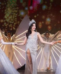 City Sightseeing: Pattaya Hop-On, Hop-Off with Tiffany Show Silver Ticket