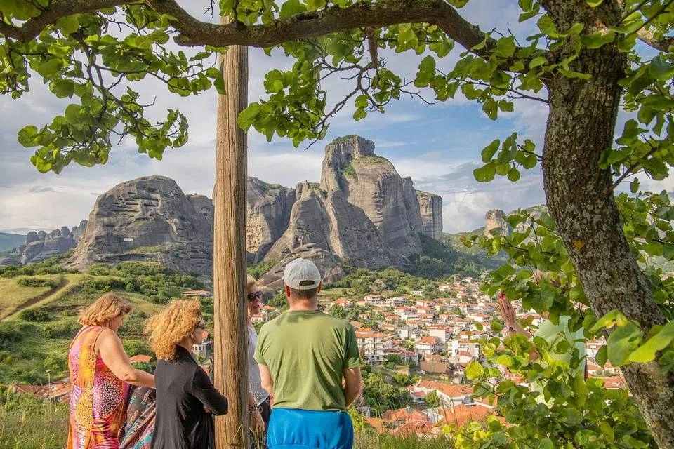 Meteora Day Trip by Bus with Optional Lunch