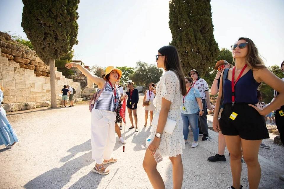 Skip the Line: Acropolis and Old Athens Walking Tour