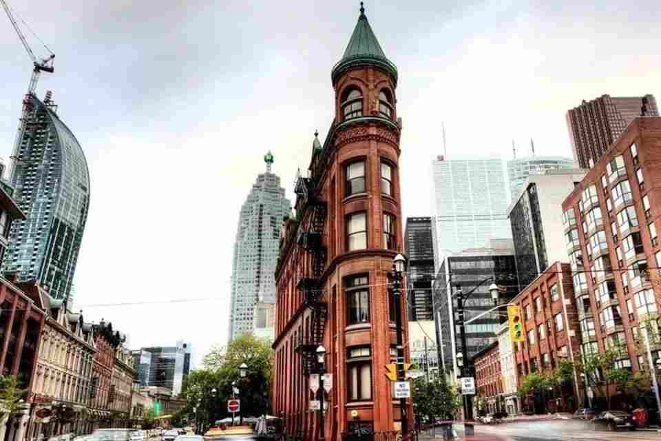 Toronto City Highlights Express Tour