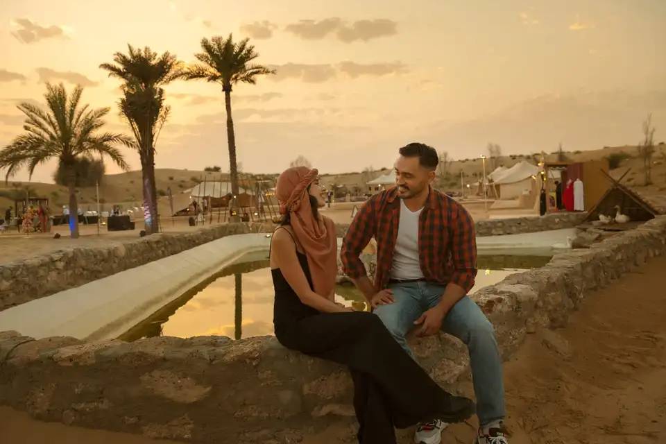 Dubai Caravanserai Desert Safari with Dinner and Dune Bashing Tour