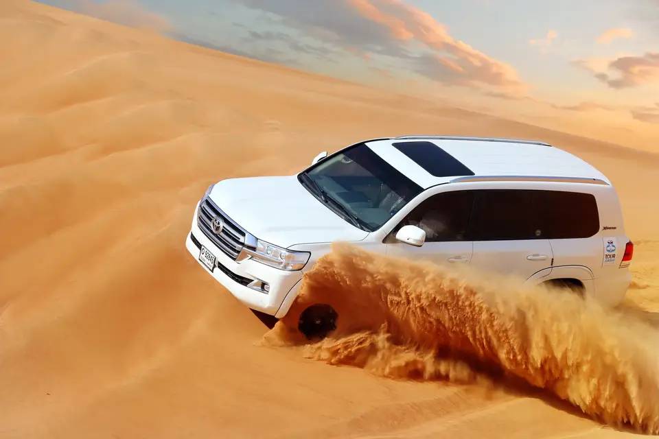 Dubai Caravanserai Desert Safari with Dinner and Dune Bashing Tour