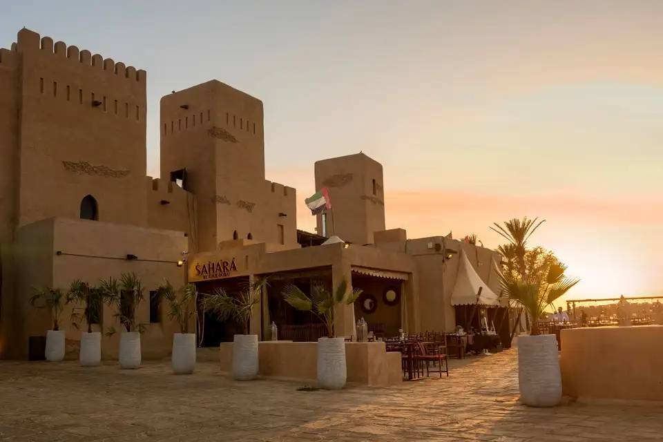 Luxury Sahara Desert Fortress Safari Tour with Dinner and Dune Bashing