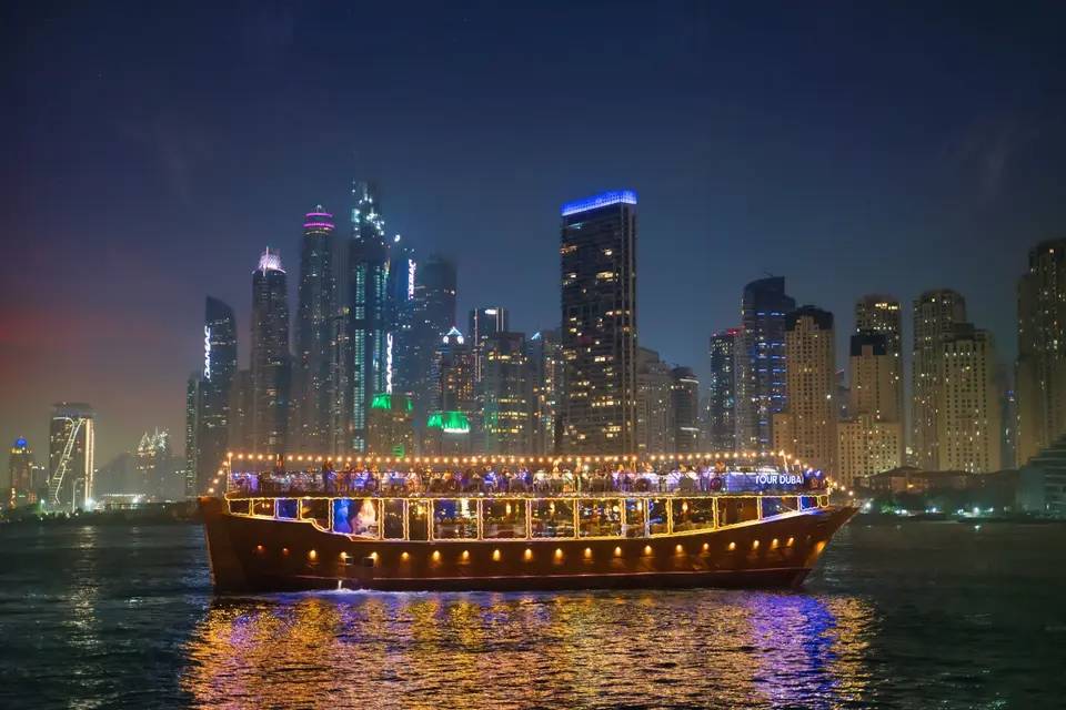 Marina Luxury Dhow Dinner Cruise