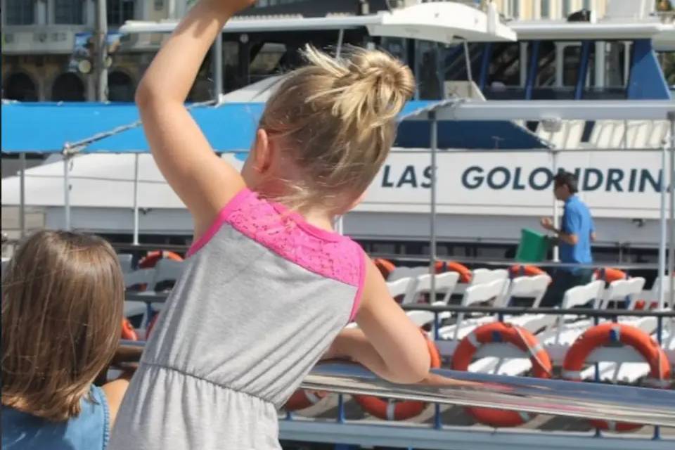 The Golondrinas Boat Tour Barcelona
