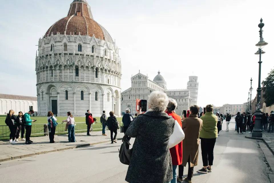Tuscany Experience With Optional Leaning Tower Entrance: Pisa, Siena San Gimignano and Chianti
