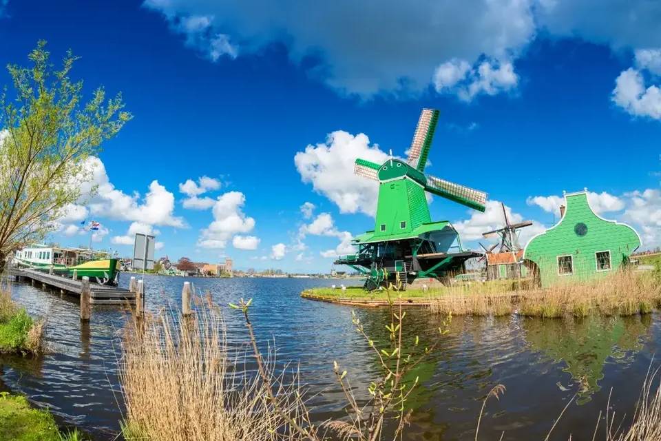 Half Day Tour to the Windmill Village - Zaanse Schans