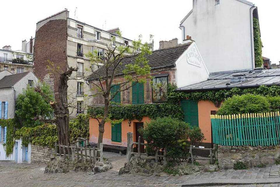 Montmartre : More than Meets the Eye Tour